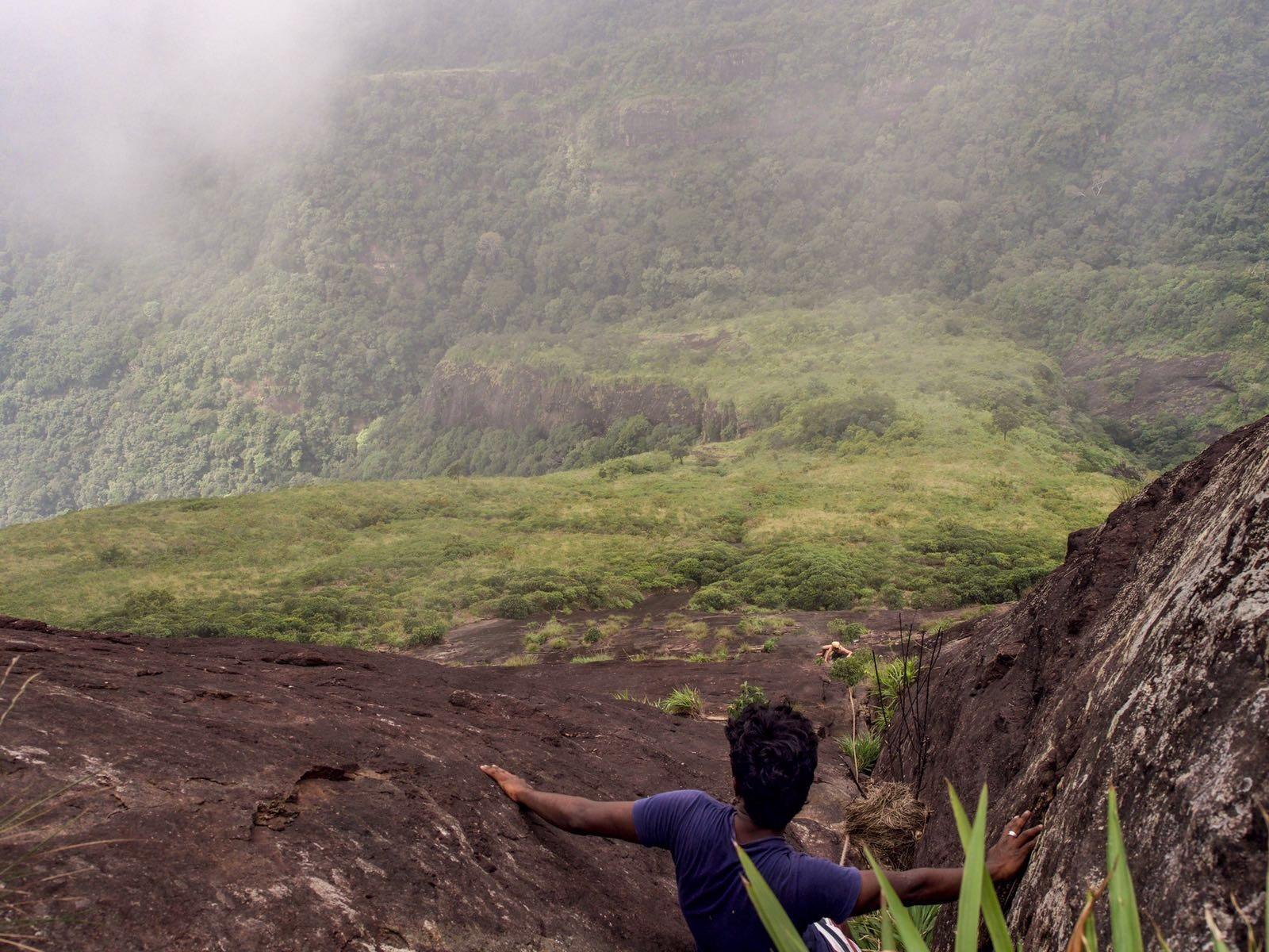 climbing lakegala sri lanka