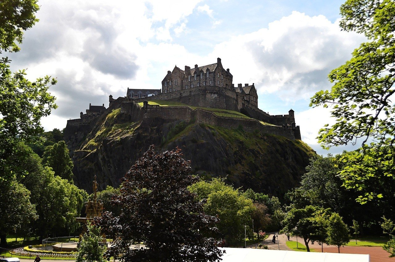 Insider Tips for an AMAZING Weekend in Edinburgh