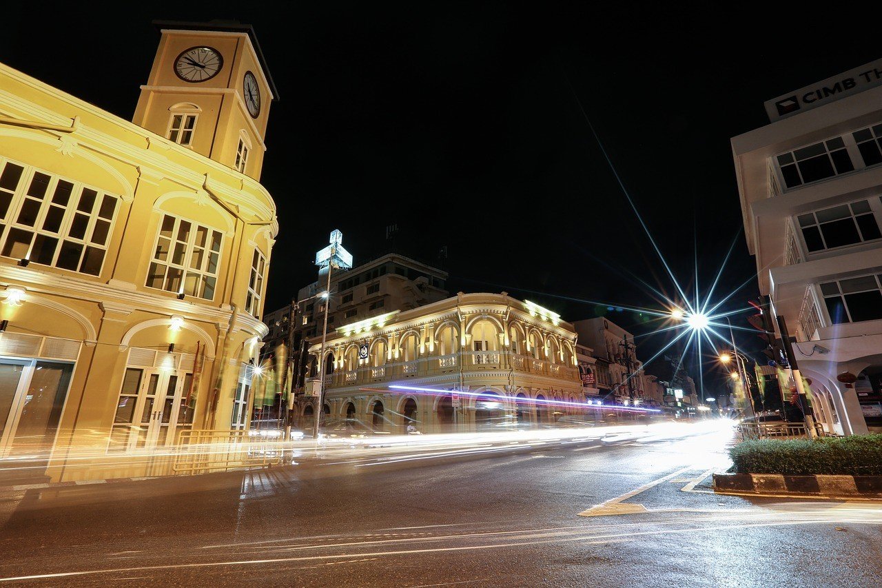 El casco antiguo de Phuket de noche