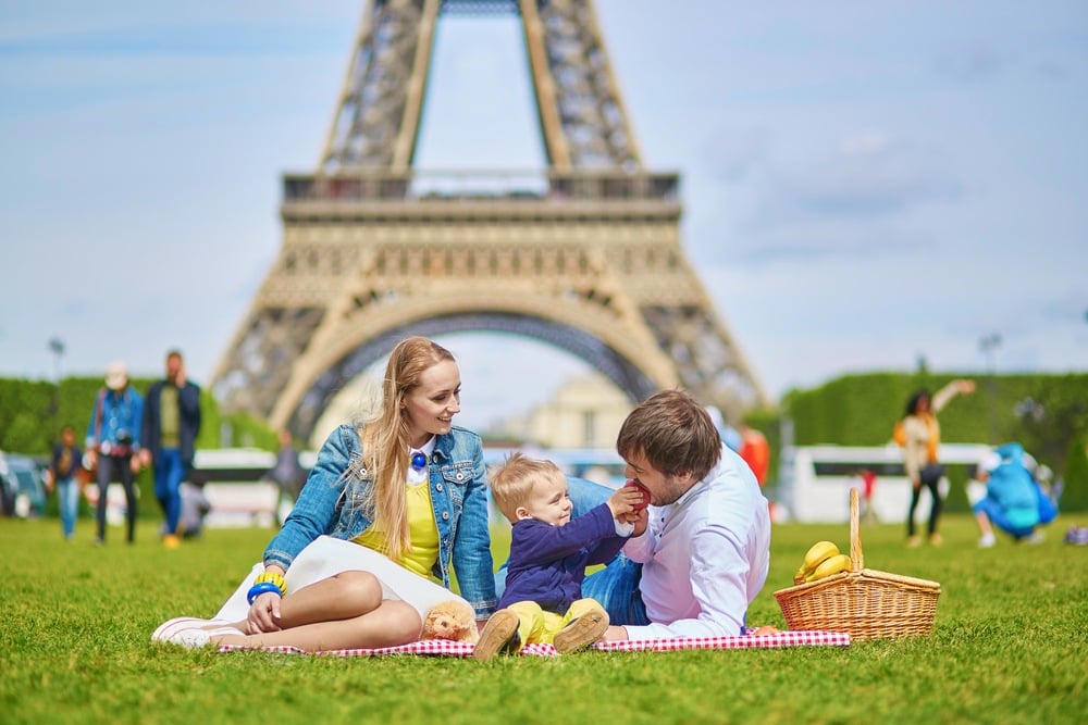 Is paris safe to travel for families