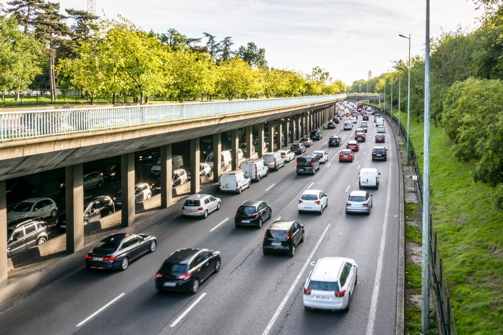 Is it safe to drive in Paris?