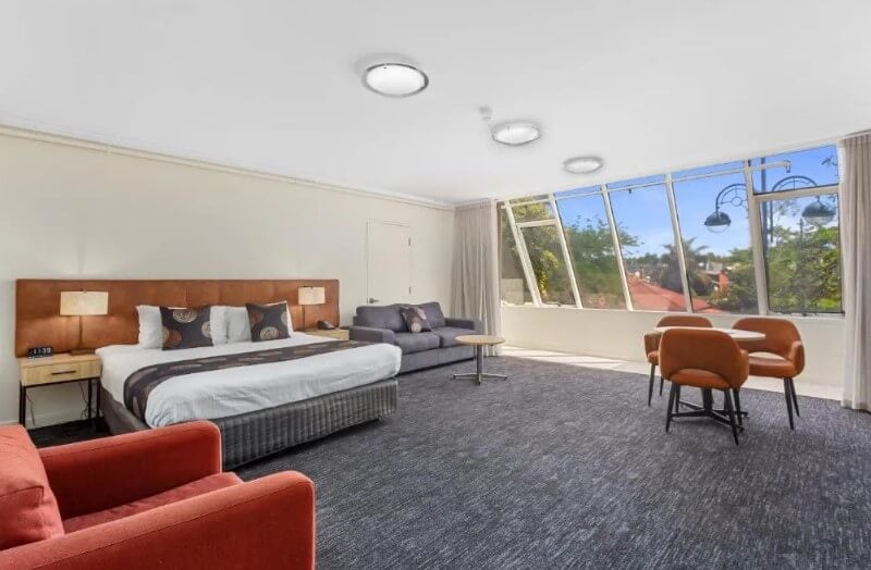 Adelaide Meridien Hotel and Apartments