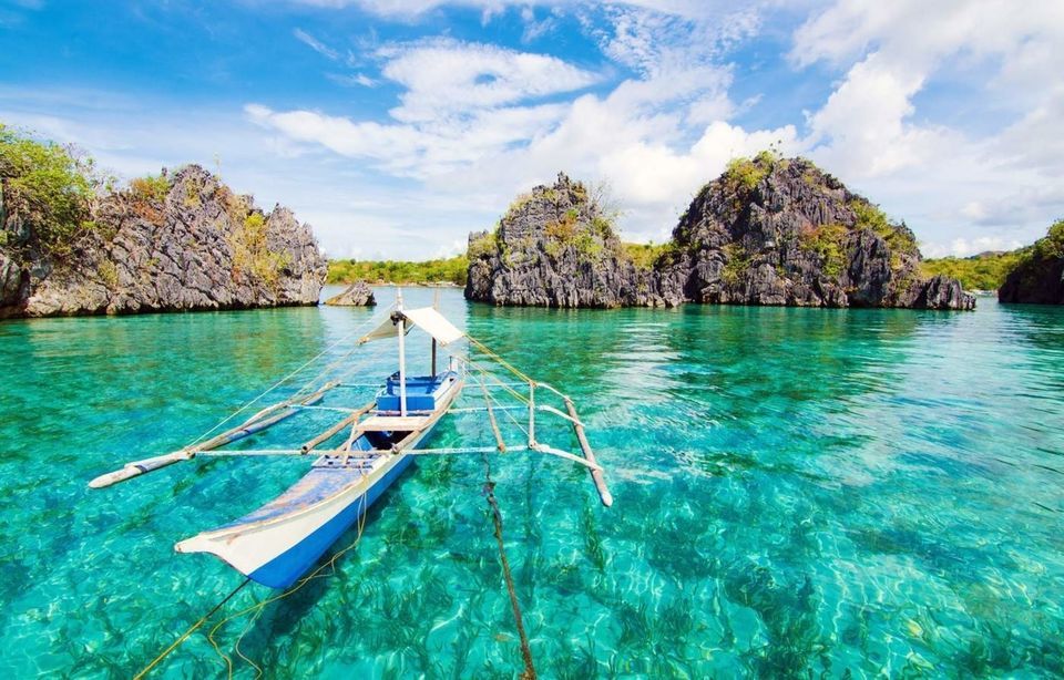 Coron Coastal Cliffs, Beach & Malcapuya Island Hopping Tour