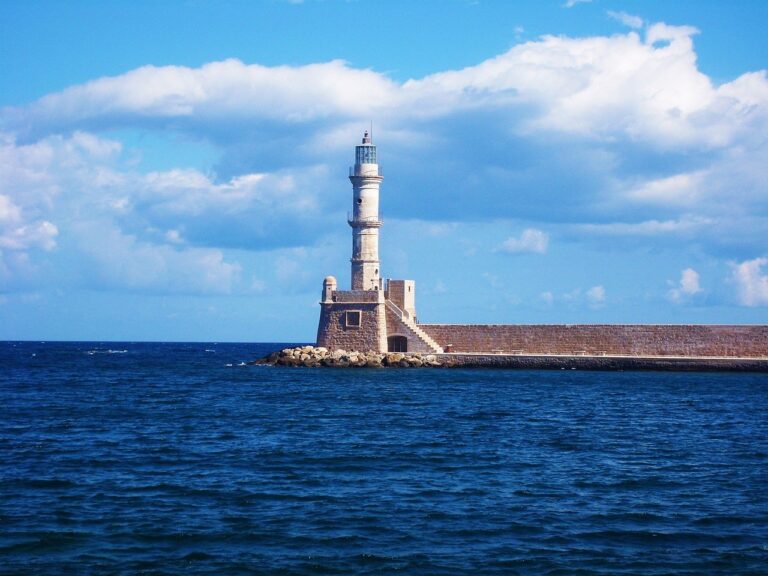 9 BEST Places to Visit in Crete