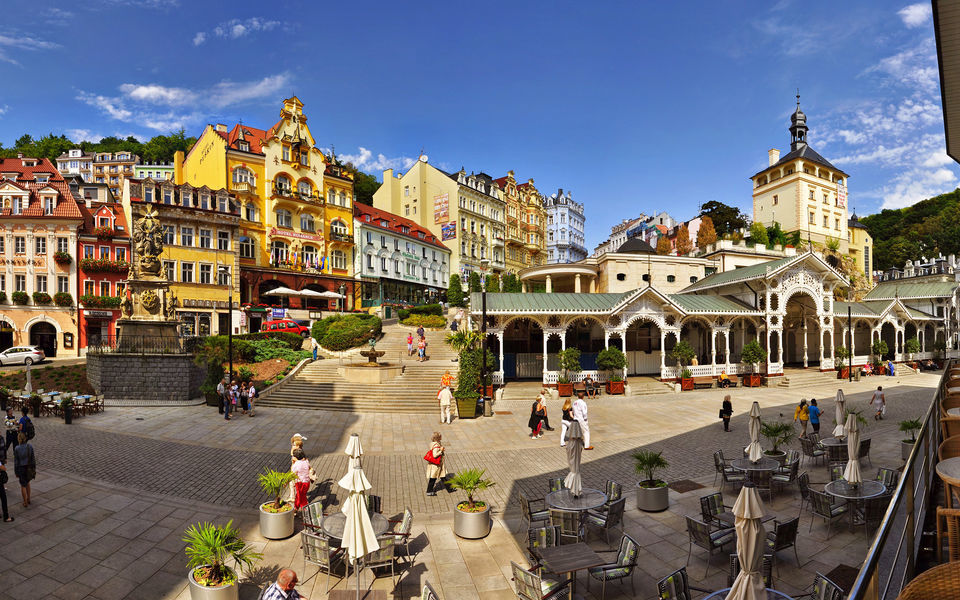 Karlovy Vary and Moser Crystal Factory Full-Day Tour