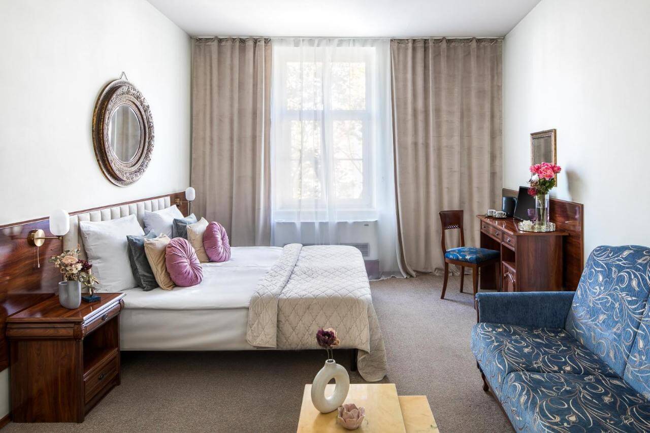 Old Town Aparthotel