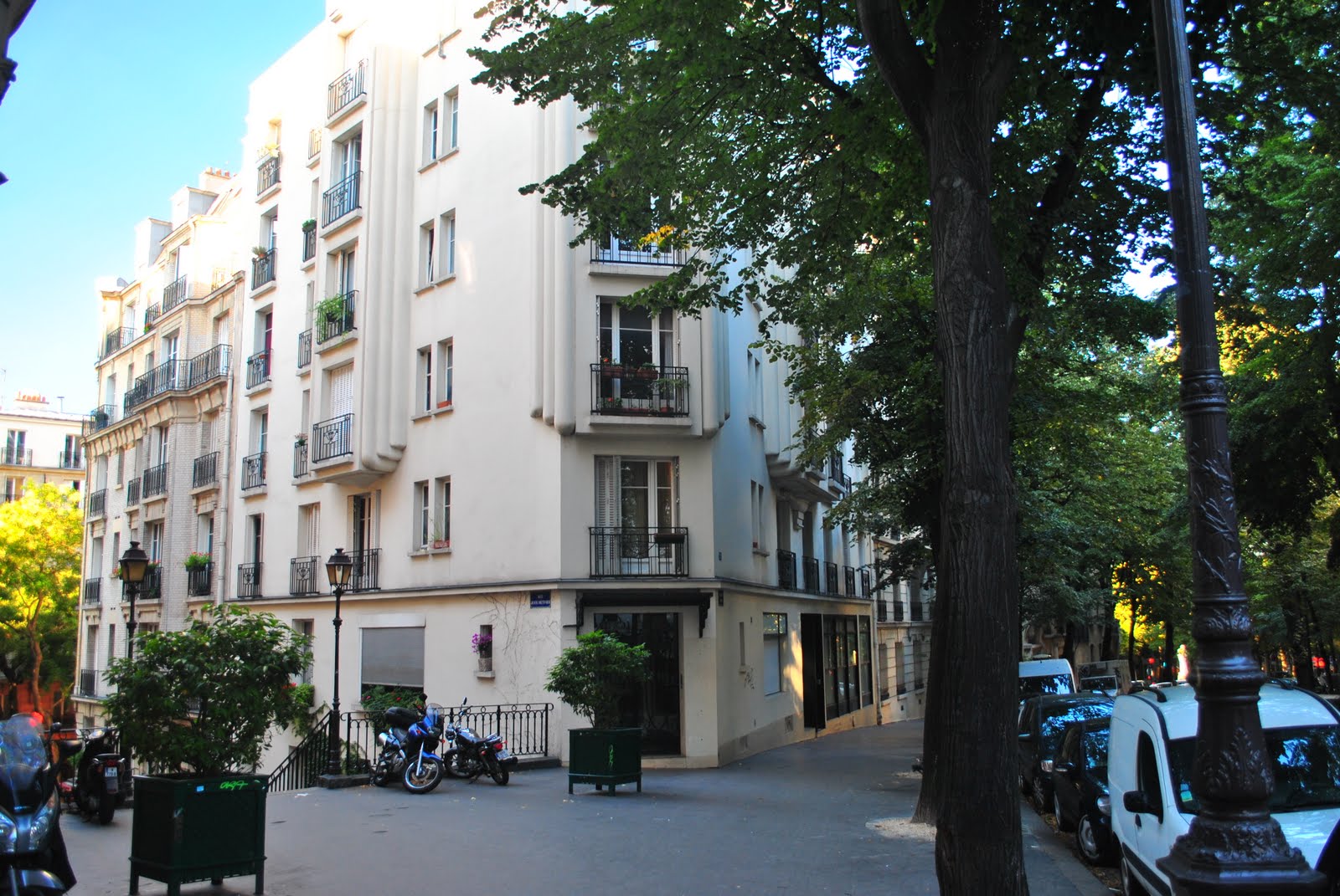 Art Deco apartment building in Montmartre, Paris