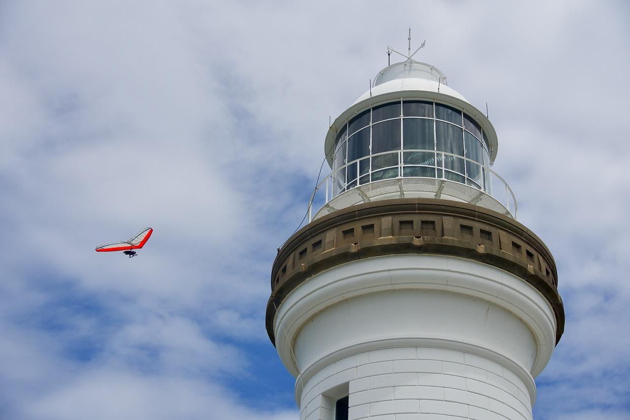 Byron Bay's hang gliding schools give you a new perspective of the headland