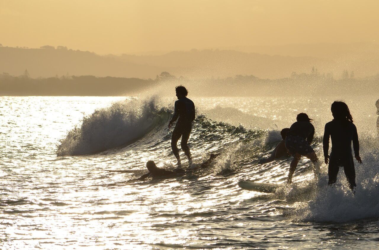 Surfing is a thing to do for free in Byron Bay