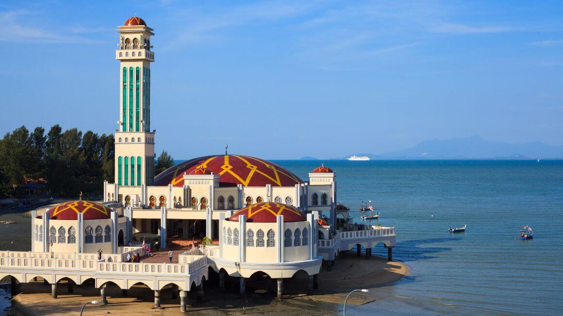 tourist driving in penang