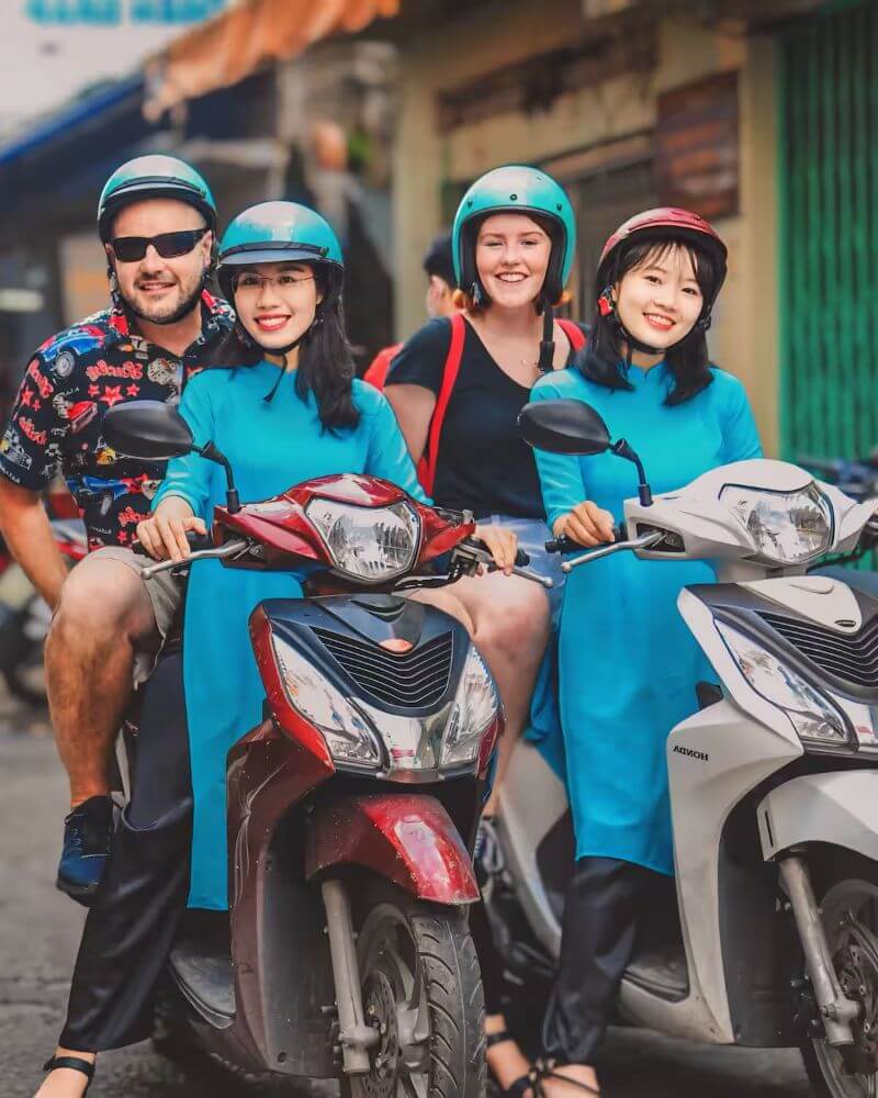 twelve tasting street food tour ho chi minh