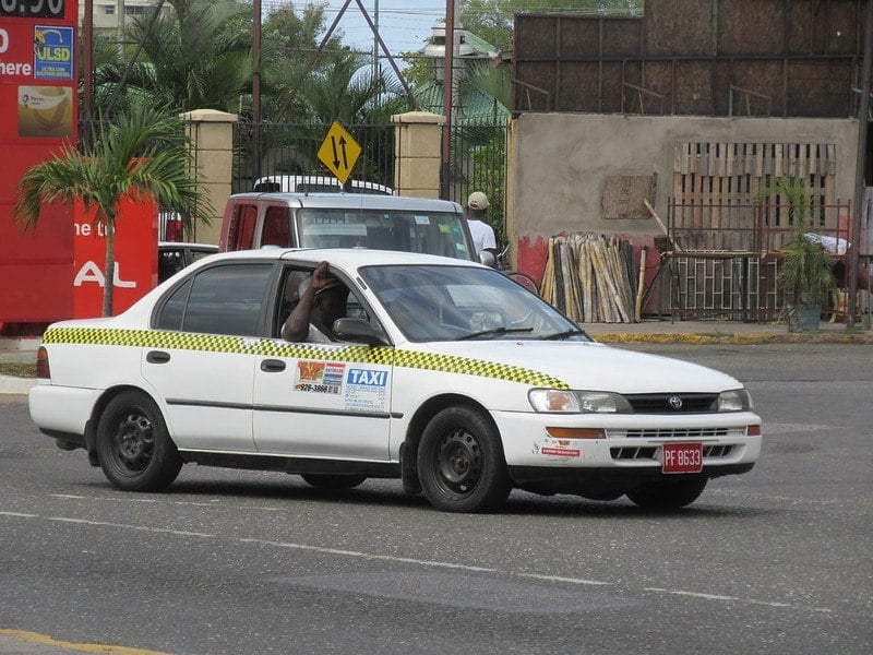 Are taxis safe in Jamaica