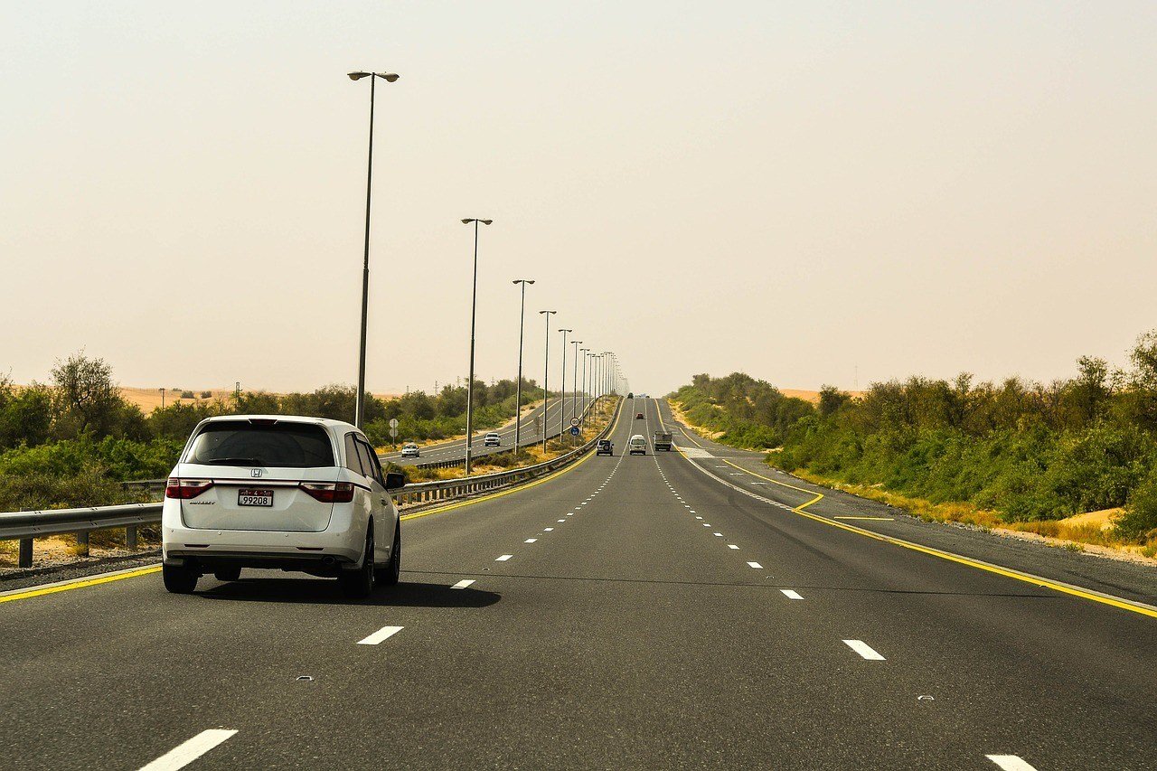 Is it safe to drive in Dubai