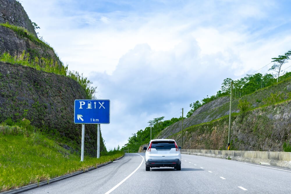 Is it safe to drive in Jamaica