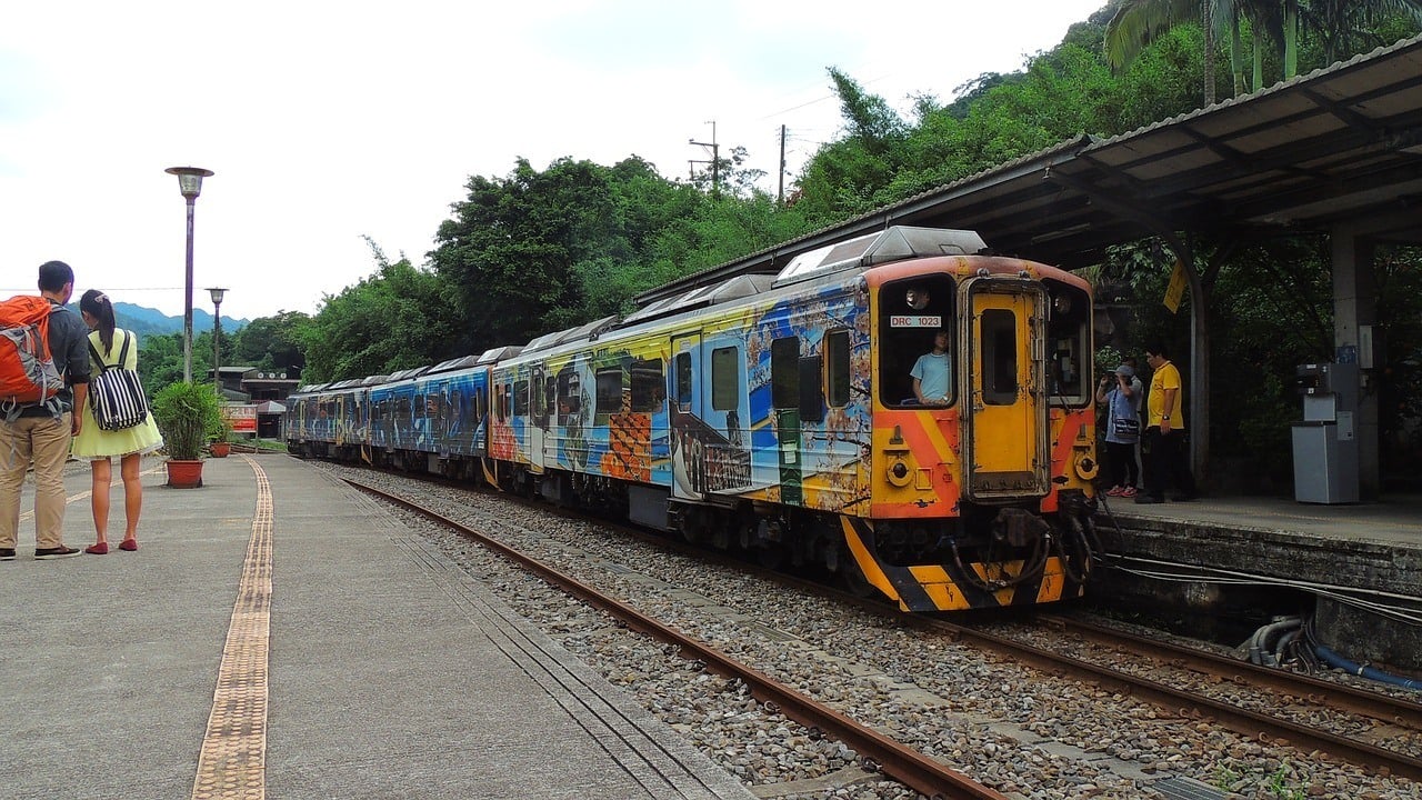 Is public transportation in Taiwan safe