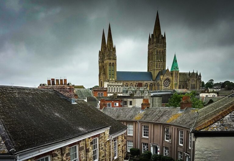 11 BEST Places to Visit in Cornwall