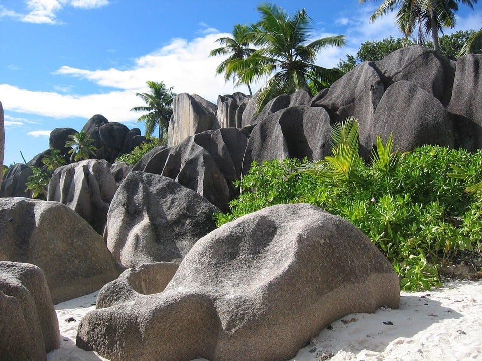 safety tips for traveling in seychelles