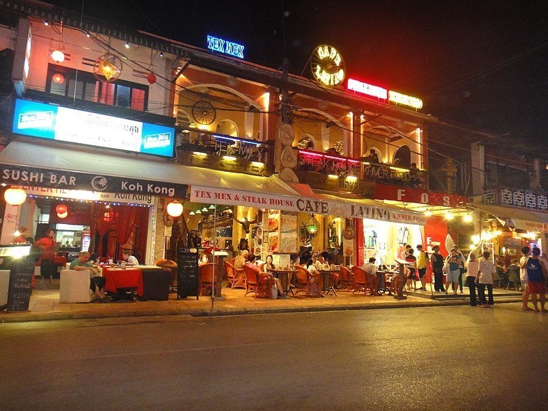 Pub Street & Night Market