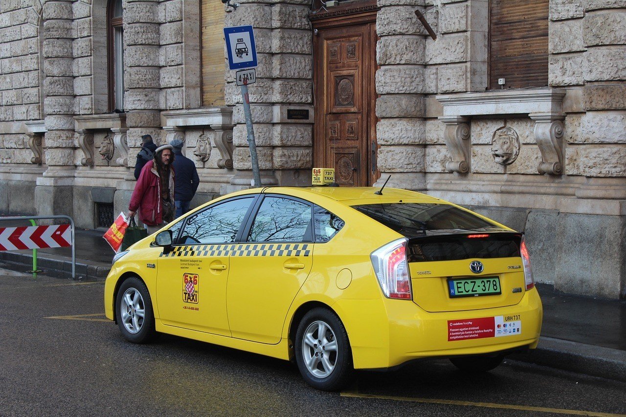 Are taxis safe in Budapest