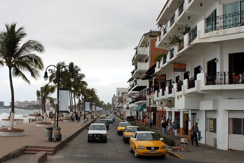 Are taxis safe in Puerto Vallarta