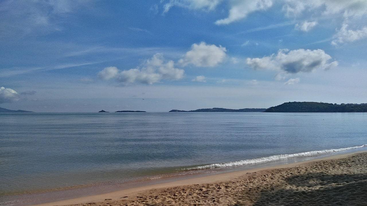 beach in Bophut as seen while staying in Koh Samui 