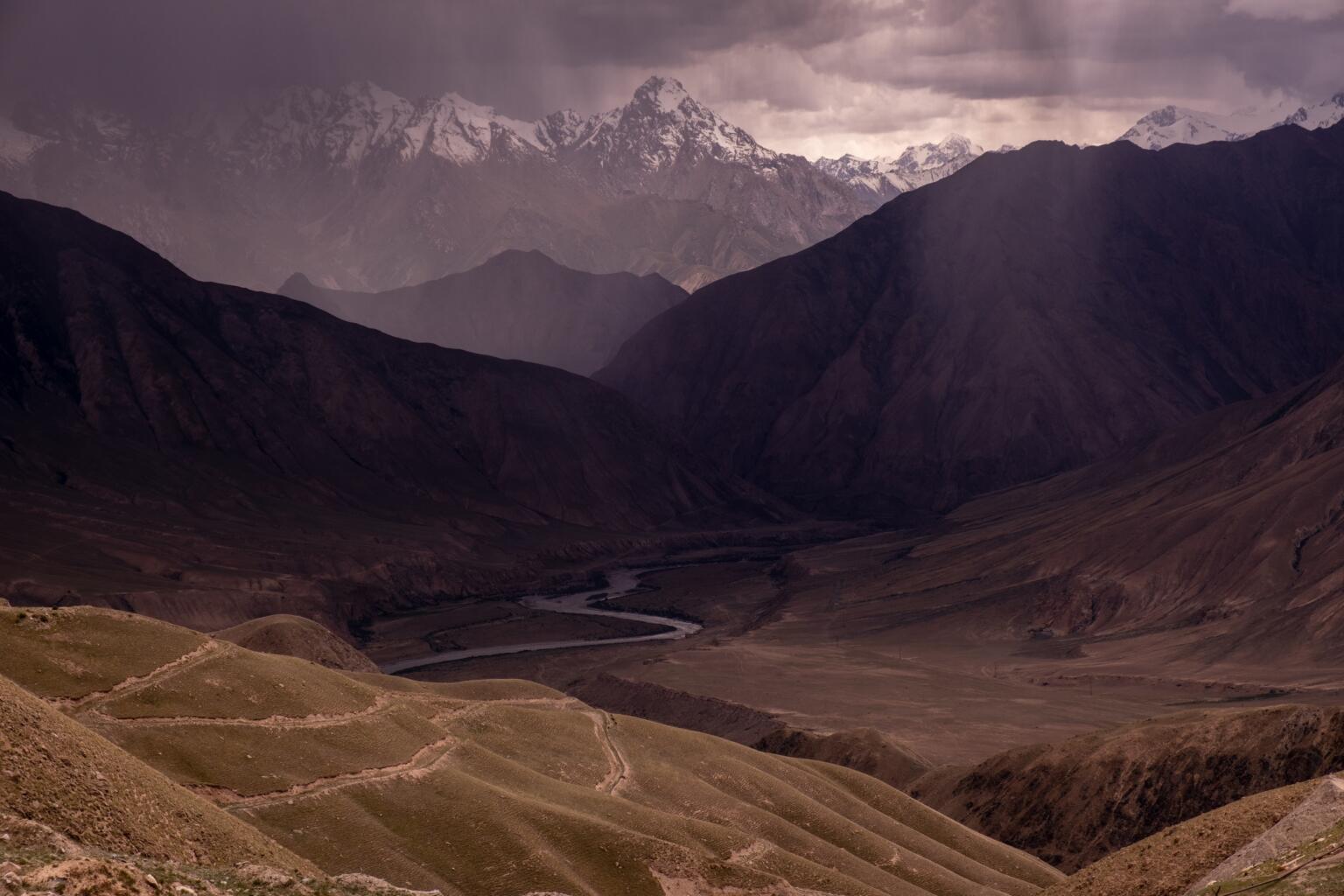 sary jaz enlychek hidden places in kyrgyzstan