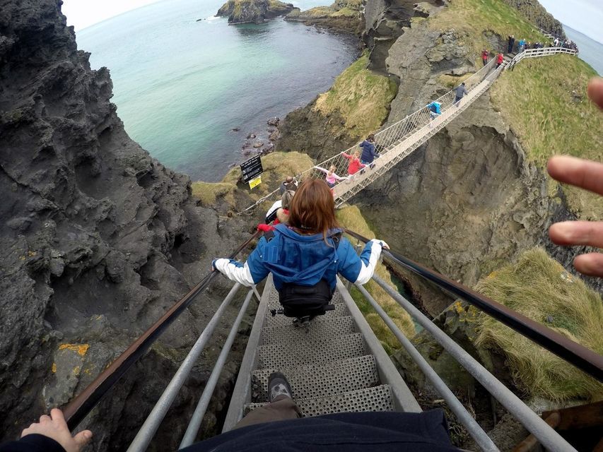 Giant Causeway and Rope Bridge Tour