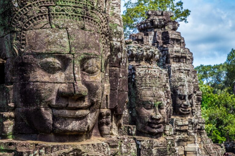 Siem Reap vs Phnom Penh: The ULTIMATE Decision