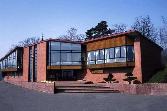 Hokkaido's Top Sightseeing of Farm Tomita, Shikisai no Oka in Biei, and Blue Pond