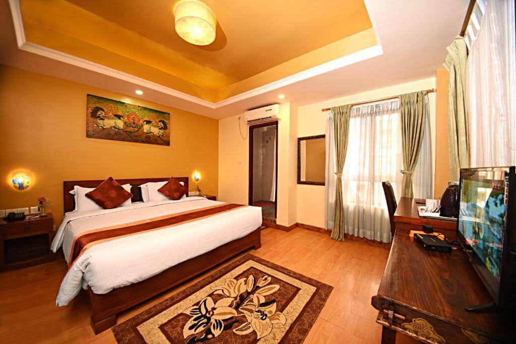 DOM Himalaya Hotel