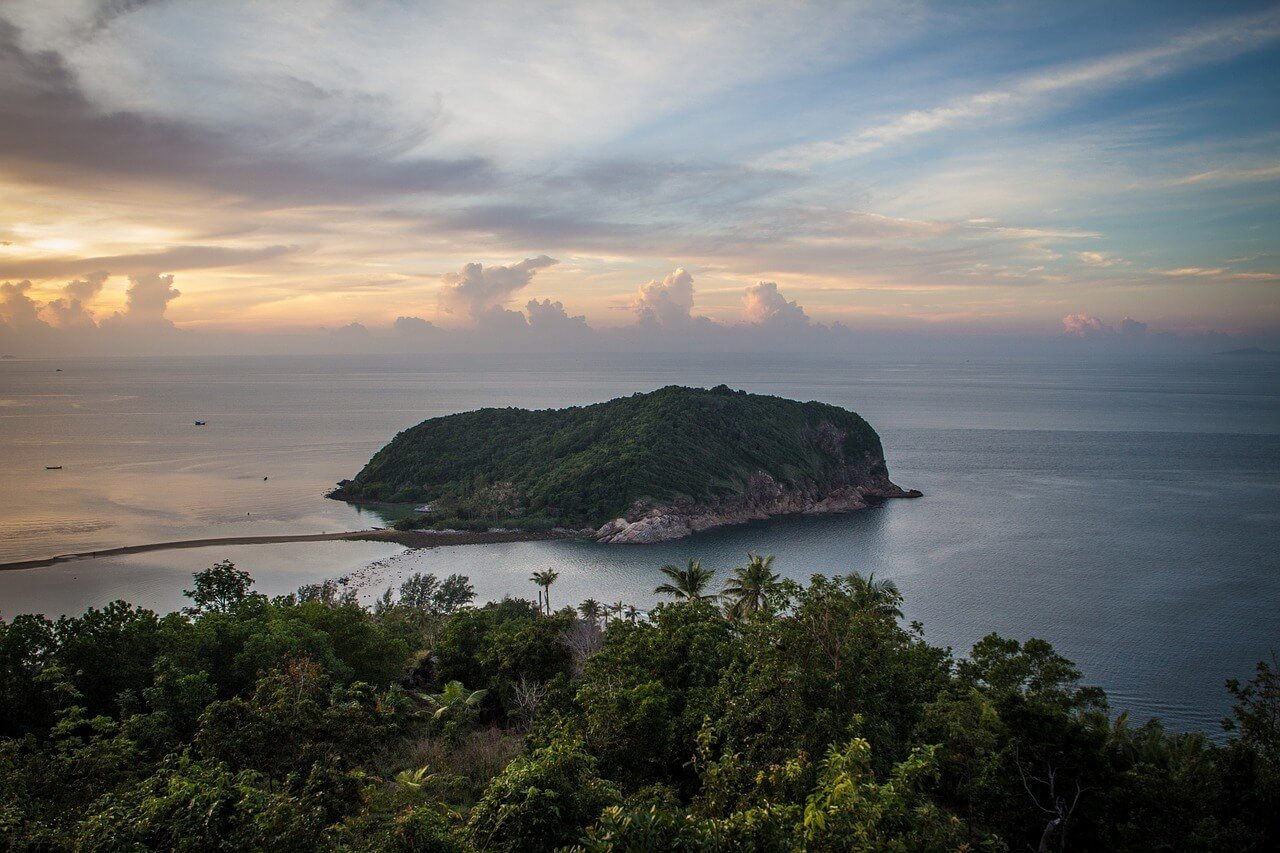 Hang out on Koh Phangan