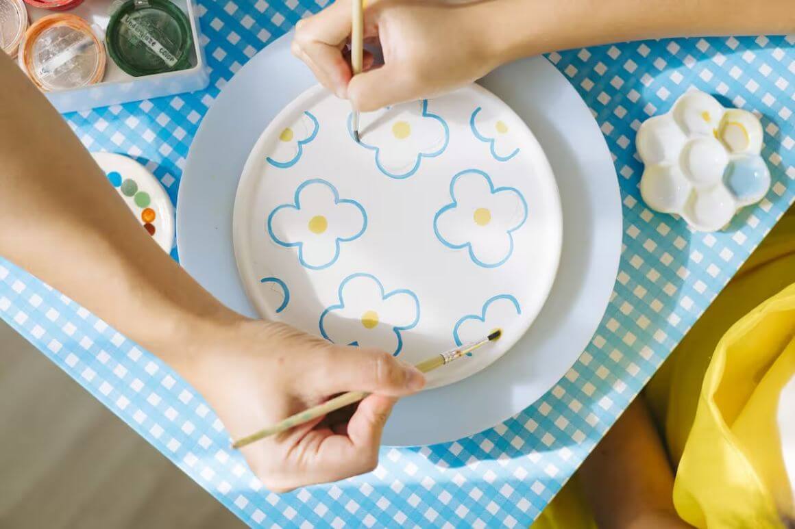 Painting Workshops Ceramic & Canvas