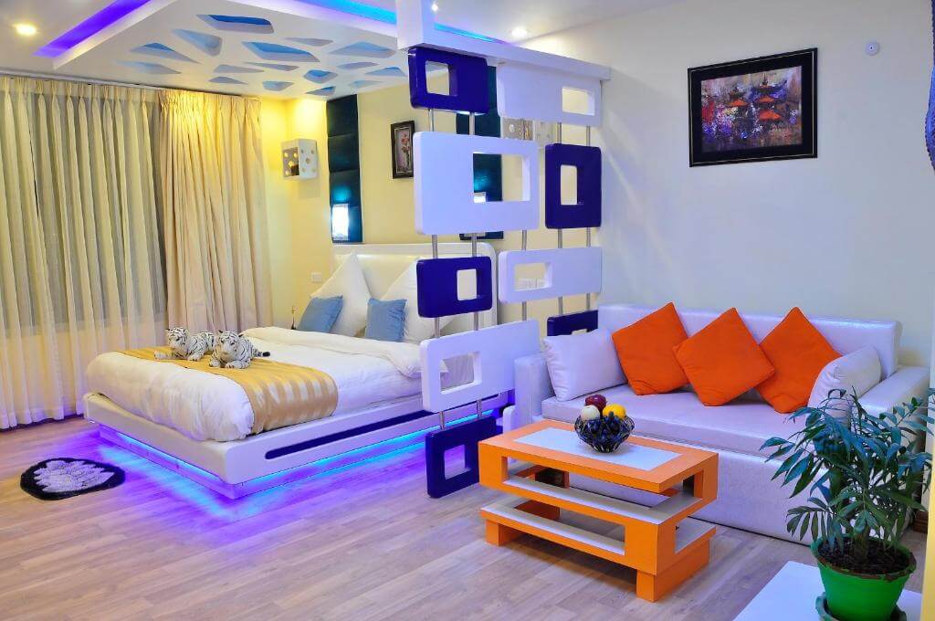 Royal Penguin Boutique Hotel