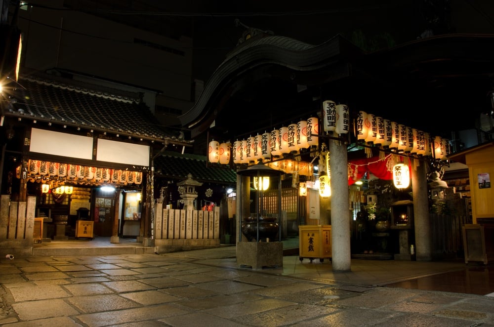 Hozenji Yokocho