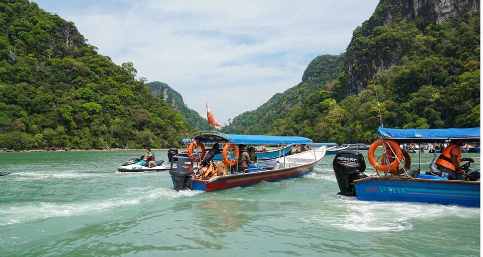 Island Hopping Tour