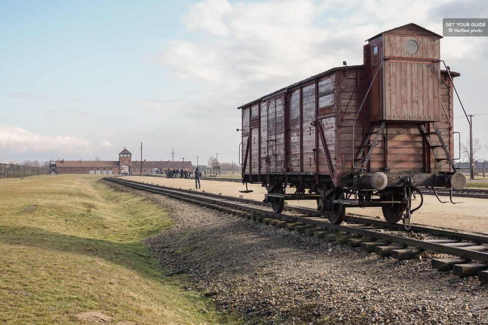 From Krakow: Auschwitz-Birkenau Full-Day Guided Tour