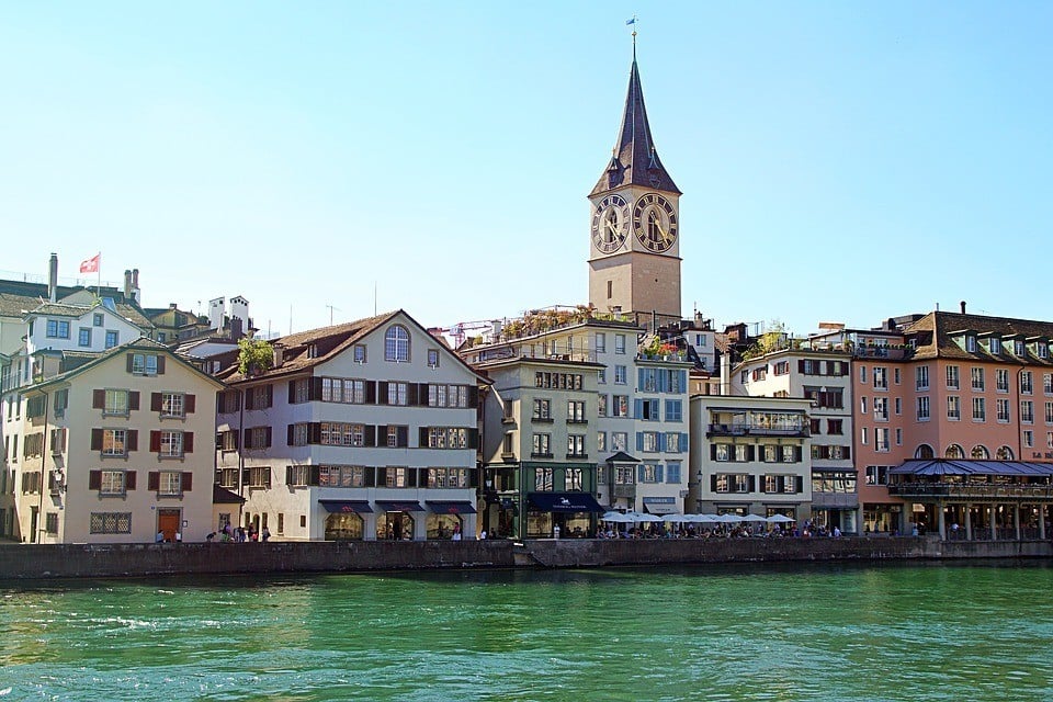 where to stay in zurich