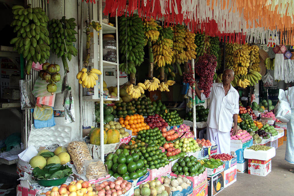 Markets in Kandy and a good place to eat