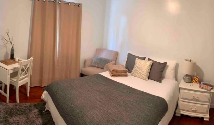 Chic & Comfortable Room in Downtown, Santa Barbara