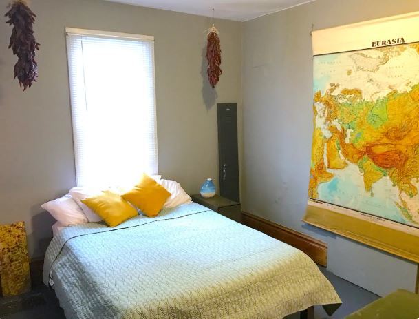 Downtown Solo Traveler’s Basecamp, Salt Lake City
