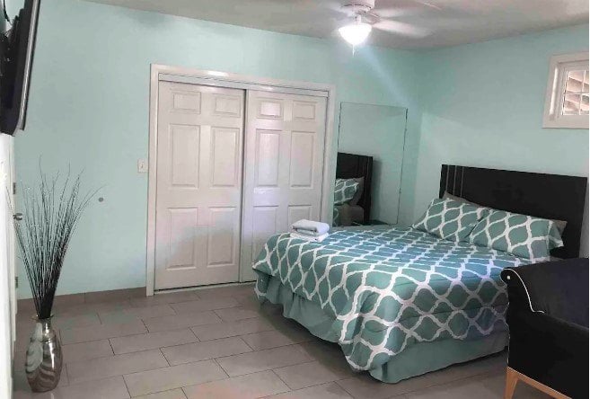 Quaint 2 Bed Apt in Quiet Area, Las Vegas