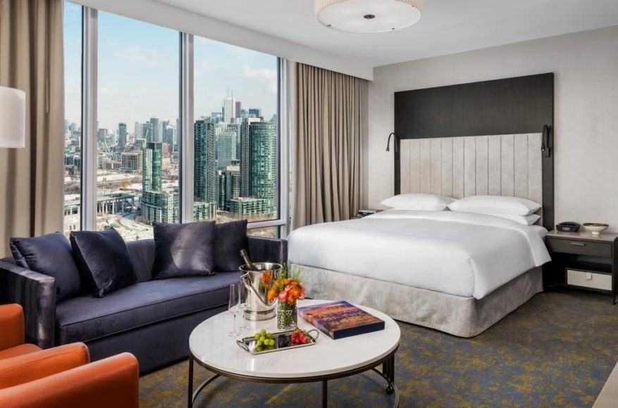 TORONTO Itinerary • MUST READ! (2023 Guide)