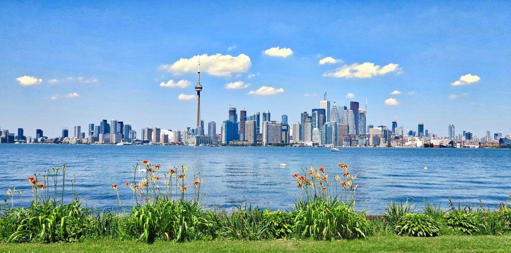 When to visit Toronto