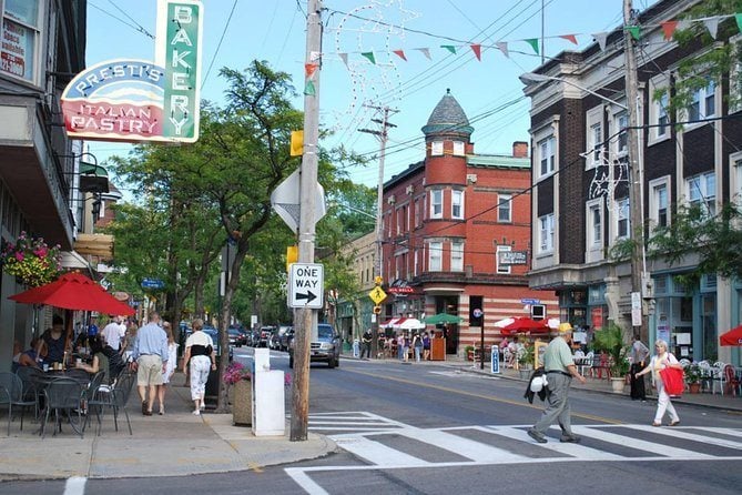 Walk around the cultural sights of the city