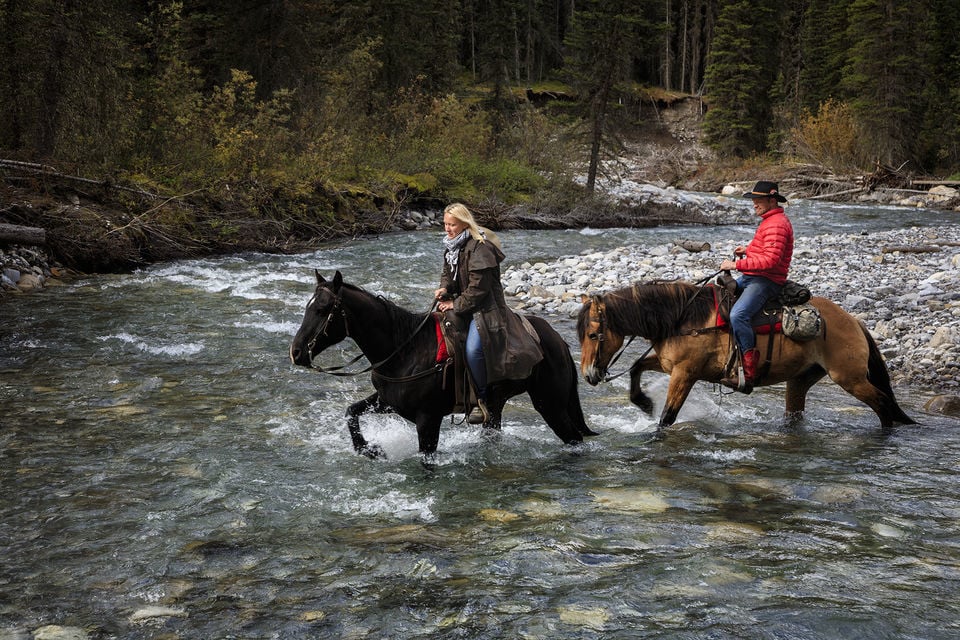 Overnight Backcountry Lodge Trip by Horseback