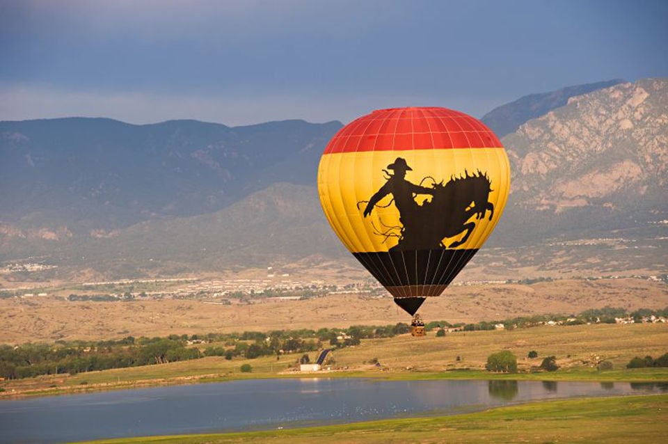 hot air balloon ride colorado