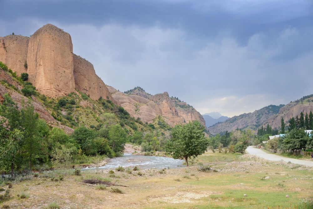 sary chelek lake top destinations in kyrgyzstan