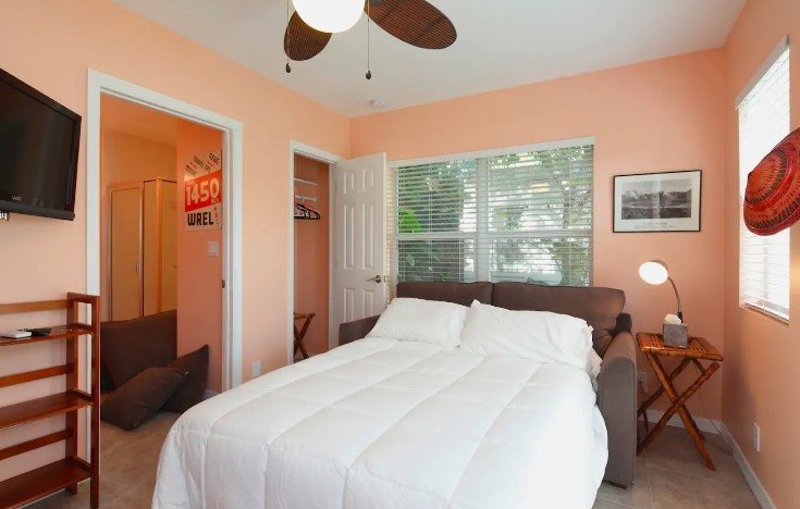 Cosy Private Cottage near Brickell, Miami