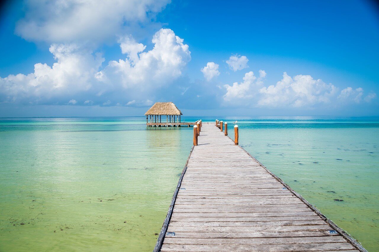 Discover the paradise beaches of Holbox