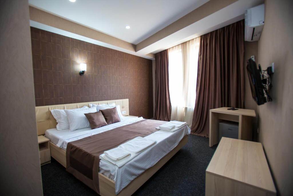 Hotel Voyager